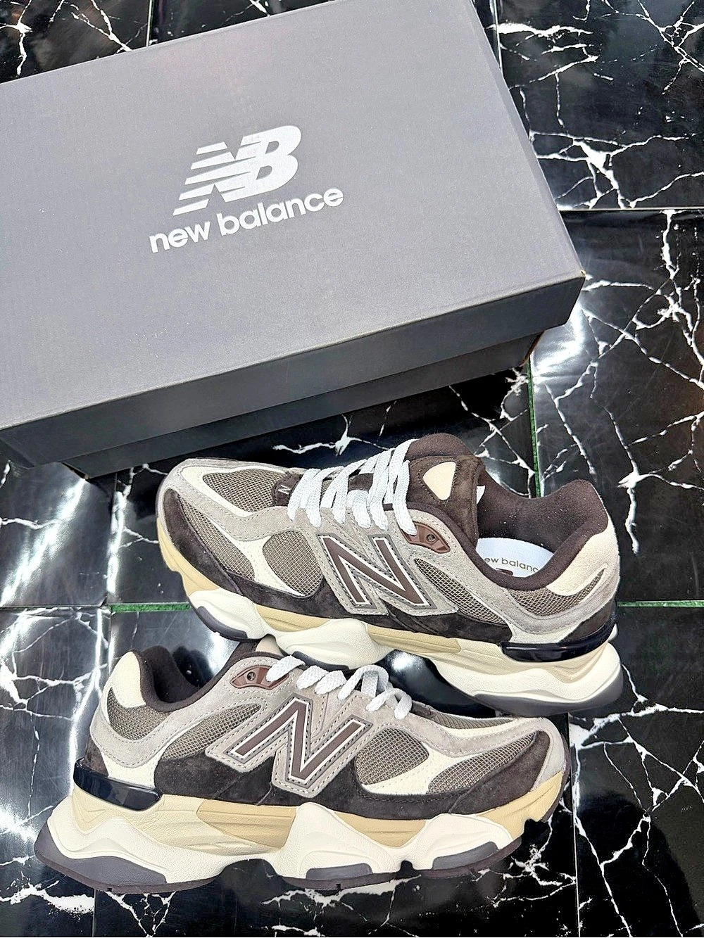 New Balance 9060